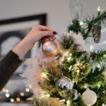 クリスマスツリーは壁面で！おしゃれに飾るアイデア8選！